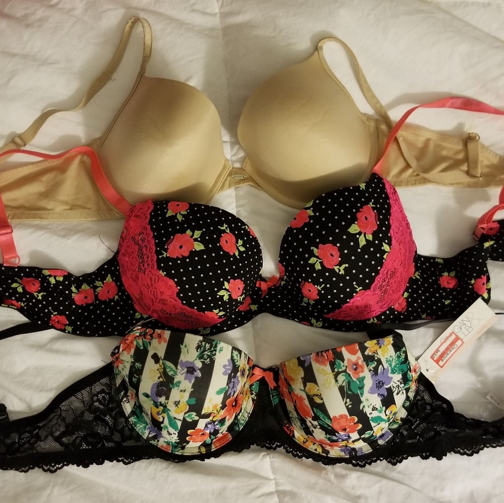 36D bra bundle